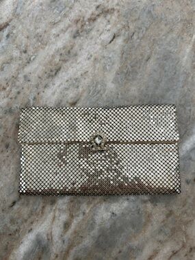 Vintage Whiting & Davis Silver Mesh Evening Bag Silver w/cubic zirconia closure